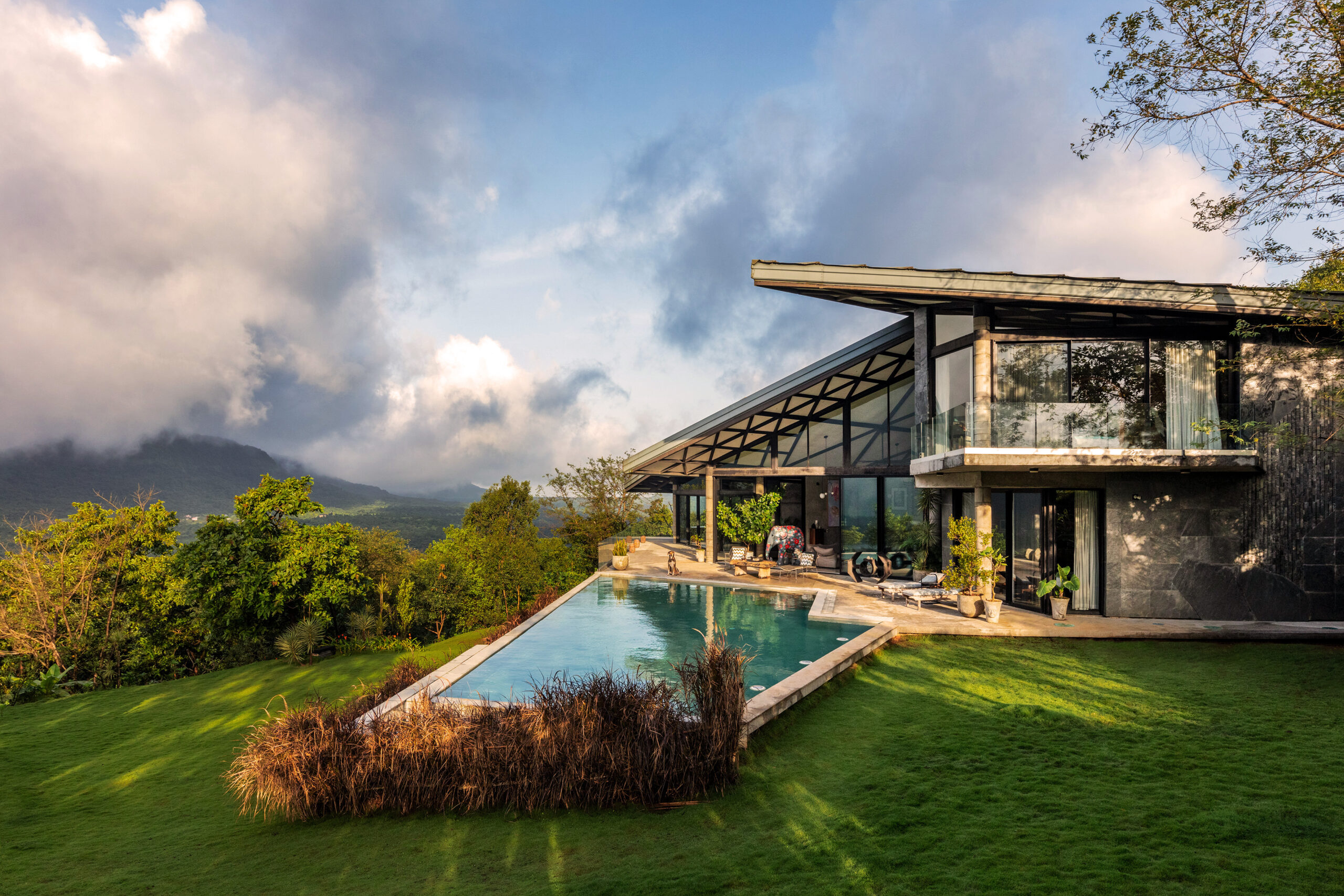 Drift house, Little Much Farm