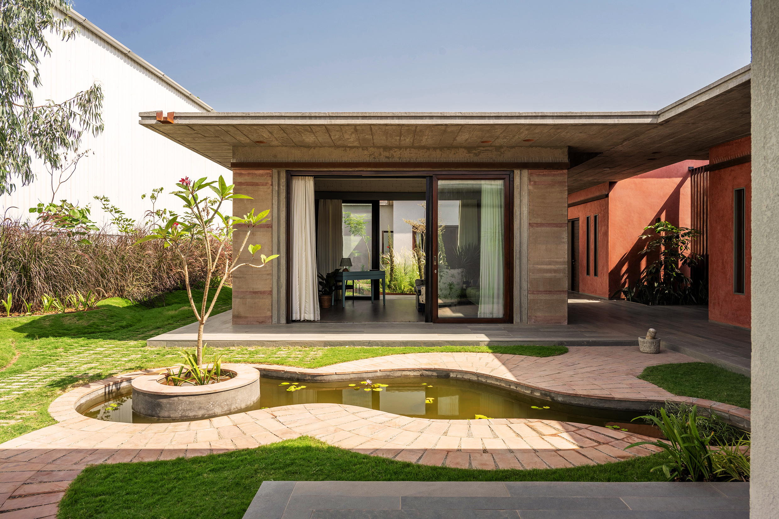 7 Courtyards House